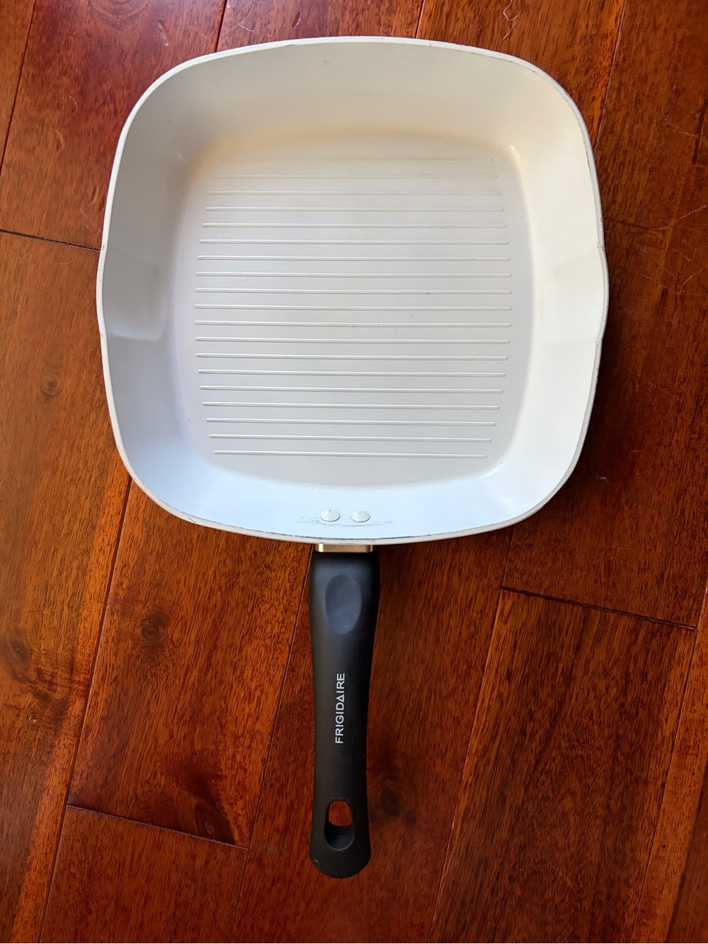Frigidaire White Nonstick Square Grill Pan